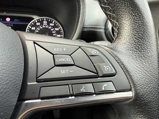 Nissan Juke 1.0 DIG-T (117ps) N-Connecta