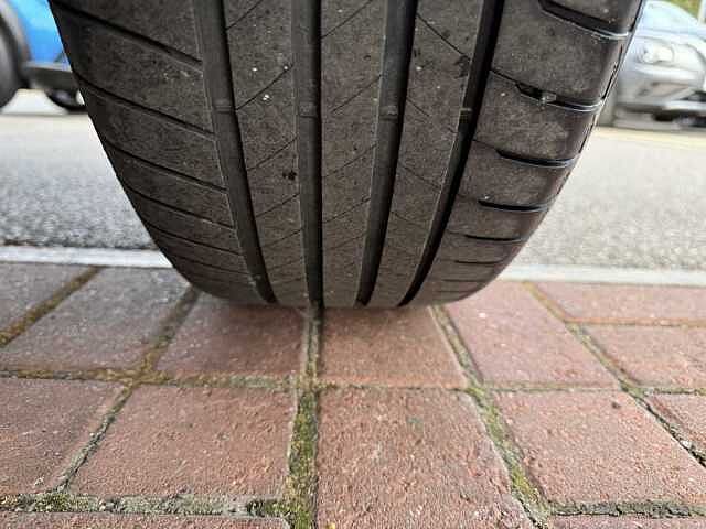 Nissan Juke 1.0 DIG-T (117ps) N-Connecta