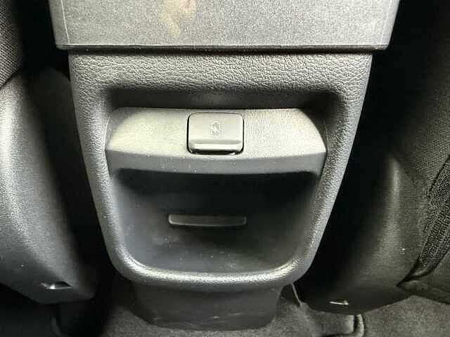 Nissan Juke 1.0 DIG-T (117ps) N-Connecta