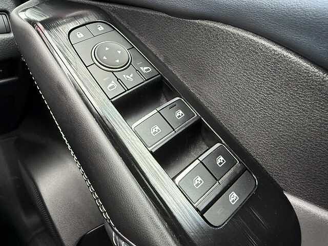 Nissan Qashqai 1.3 DIG-T (158ps) Tekna