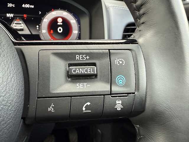 Nissan Qashqai 1.3 DIG-T (158ps) Tekna