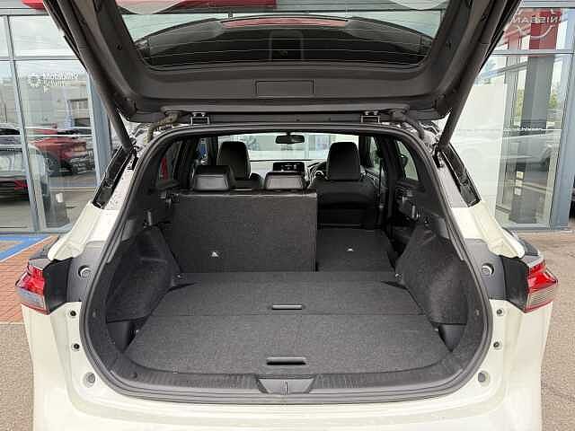 Nissan Qashqai 1.3 DIG-T (158ps) Tekna