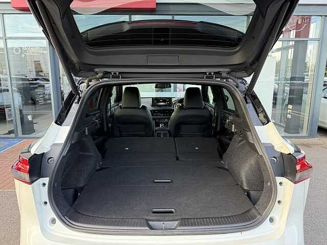 Nissan Qashqai 1.3 DIG-T (158ps) Tekna