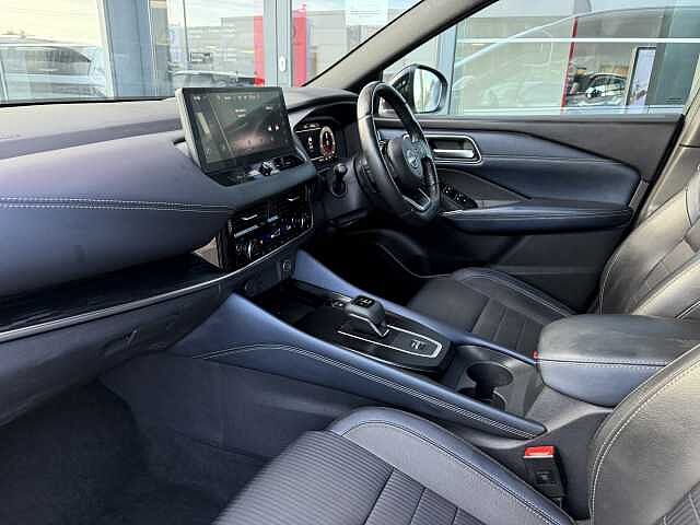 Nissan Qashqai 1.3 DIG-T (158ps) Tekna