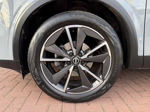 Nissan Qashqai 1.3 DIG-T (140ps) Tekna