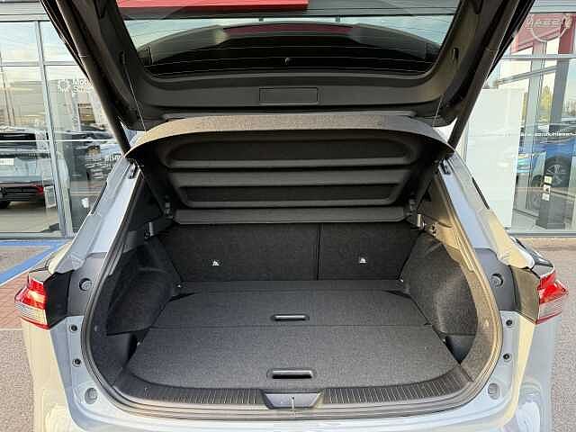 Nissan Qashqai 1.3 DIG-T (140ps) Tekna