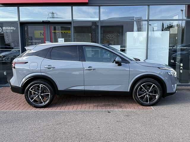 Nissan Qashqai 1.3 DIG-T (140ps) Tekna