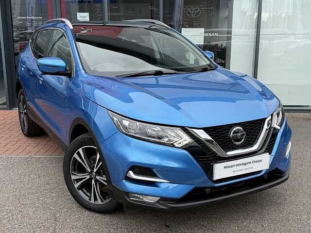Nissan Qashqai 1.3 DIG-T (160ps) N-Connecta [Glass Roof]