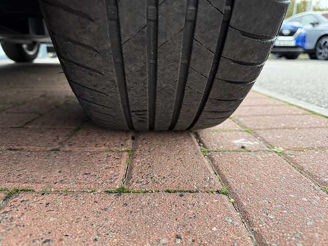 Nissan Juke 1.0 DIG-T (114ps) N-Connecta