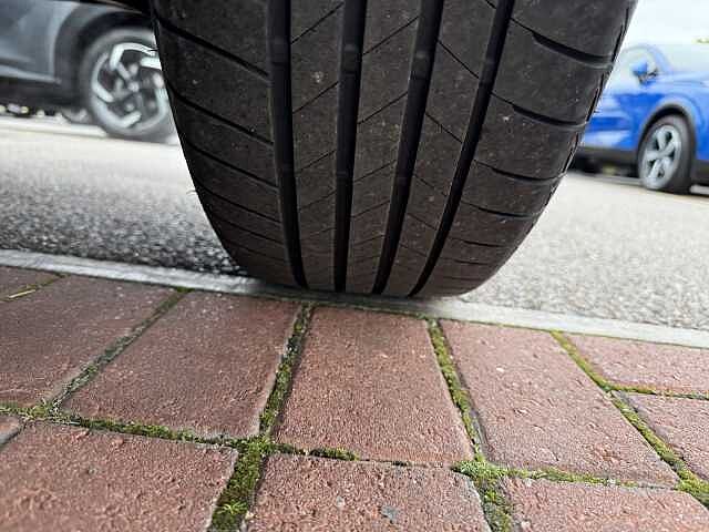 Nissan Juke 1.0 DIG-T (114ps) N-Connecta