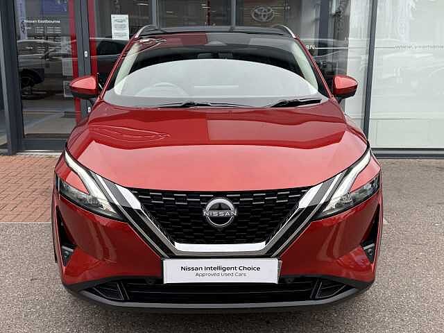 Nissan Qashqai 1.3 DIG-T (158ps) N-Connecta [Glass Roof]