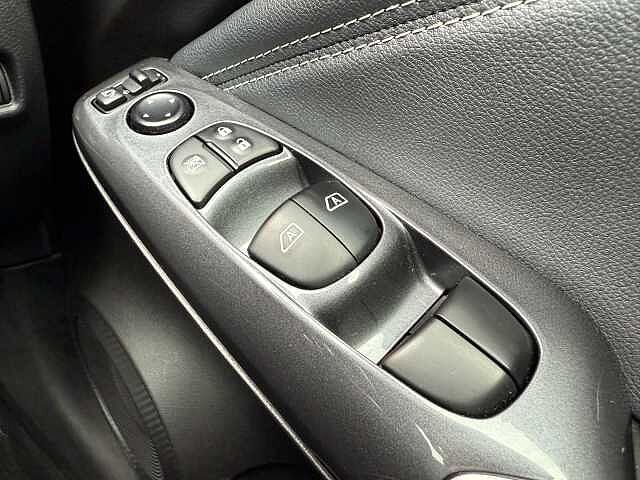 Nissan Juke 1.0 DIG-T (117ps) N-Connecta