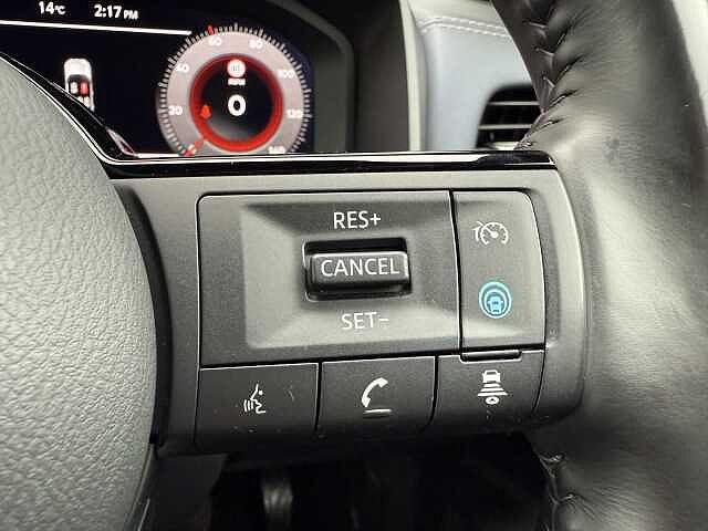 Nissan Qashqai 1.3 DIG-T (158ps) Tekna