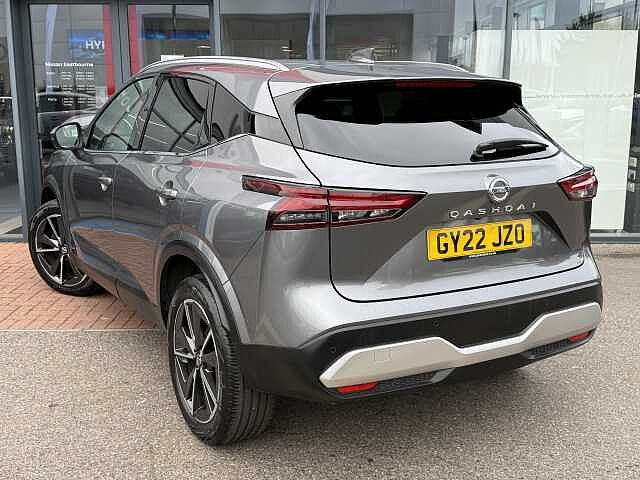 Nissan Qashqai 1.3 DIG-T (158ps) Tekna