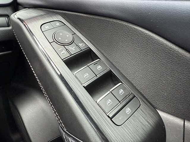 Nissan Qashqai 1.3 DIG-T (158ps) Tekna