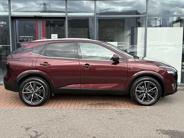 Nissan Qashqai 1.3 DIG-T (140ps) Tekna