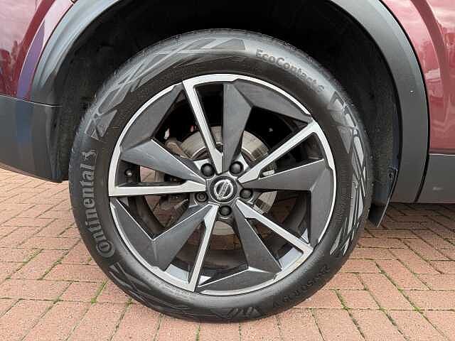 Nissan Qashqai 1.3 DIG-T (140ps) Tekna