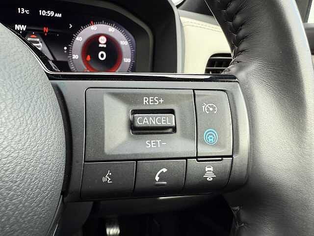 Nissan Qashqai 1.3 DIG-T (140ps) Tekna