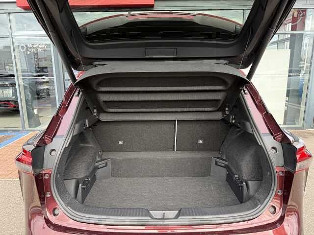 Nissan Qashqai 1.3 DIG-T (140ps) Tekna