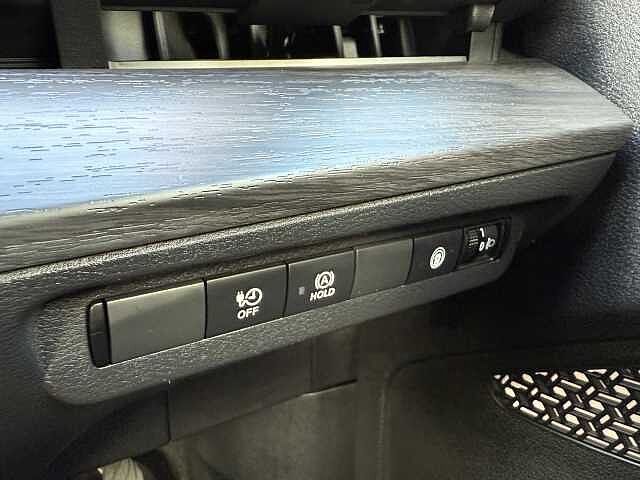 Nissan Ariya (178kW) Engage (87kWh) [22Kw Charger]