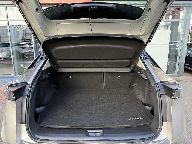 Nissan Ariya (178kW) Engage (87kWh) [22Kw Charger]