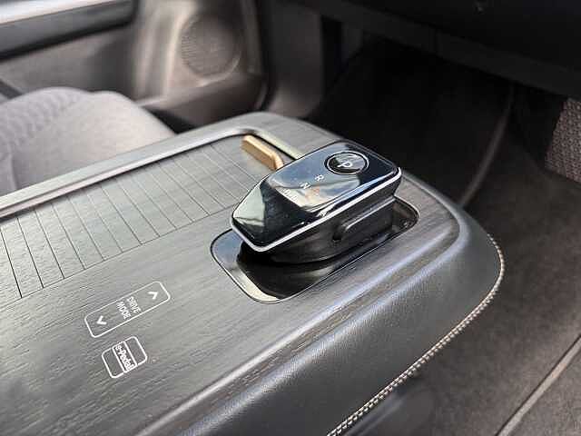 Nissan Ariya (178kW) Engage (87kWh) [22Kw Charger]