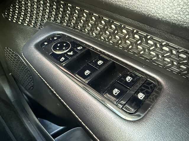 Nissan Ariya (178kW) Engage (87kWh) [22Kw Charger]