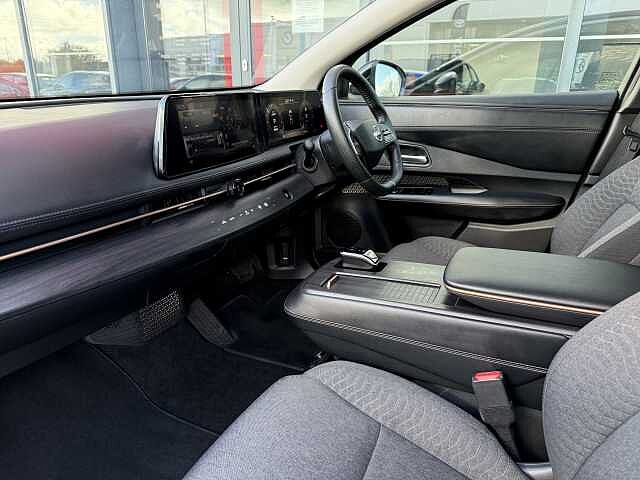 Nissan Ariya (178kW) Engage (87kWh) [22Kw Charger]