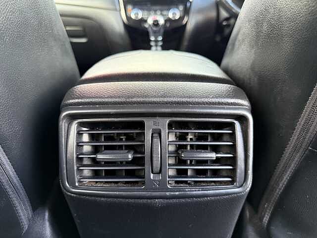 Nissan X-Trail 1.6 dCi Tekna [7 Seater]