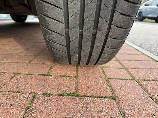 Nissan Juke 1.0 DIG-T (114ps) N-Connecta