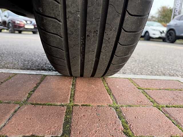 Nissan Juke 1.0 DIG-T (114ps) N-Connecta