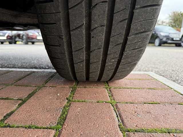 Nissan Qashqai 1.3 DiG-T (140ps) Tekna