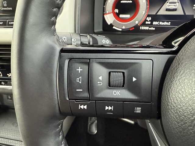 Nissan Qashqai 1.3 DiG-T (140ps) Tekna