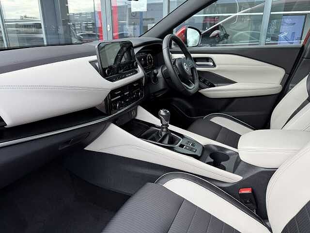 Nissan Qashqai 1.3 DiG-T (140ps) Tekna