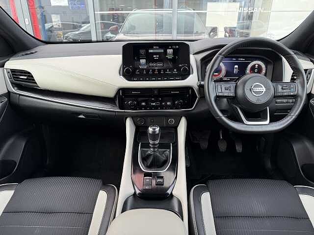 Nissan Qashqai 1.3 DiG-T (140ps) Tekna
