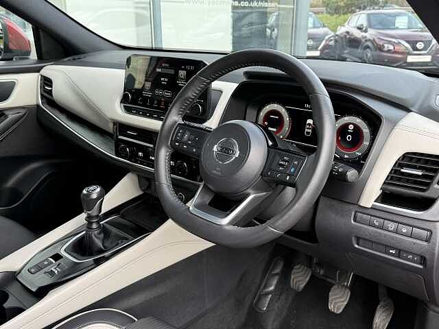 Nissan Qashqai 1.3 DiG-T (140ps) Tekna