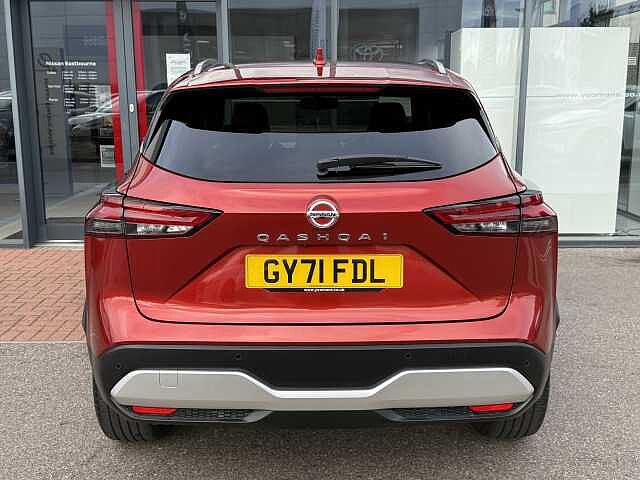 Nissan Qashqai 1.3 DiG-T (140ps) Tekna