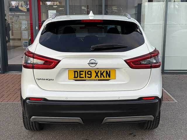 Nissan Qashqai 1.3 DIG-T (140ps) Tekna