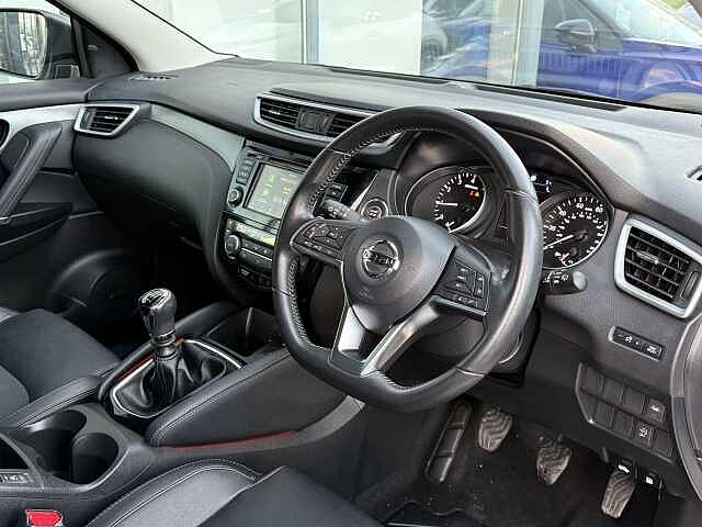 Nissan Qashqai 1.3 DIG-T (140ps) Tekna