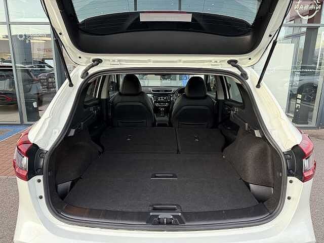 Nissan Qashqai 1.3 DIG-T (140ps) Tekna