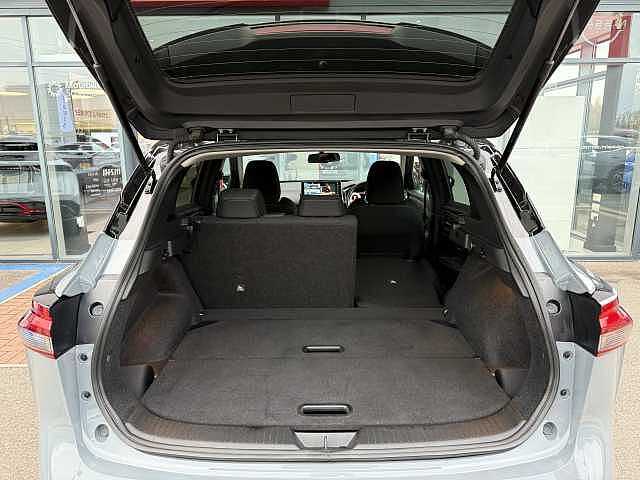 Nissan Qashqai 1.3 DIG-T (158ps) N-Connecta