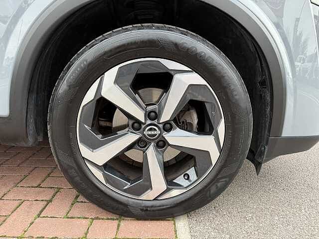 Nissan Qashqai 1.3 DIG-T (158ps) N-Connecta