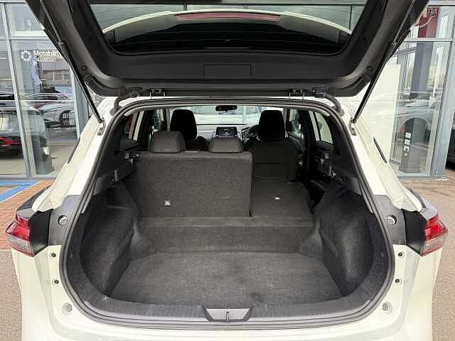 Nissan Qashqai 1.3 DIG-T (158ps) Acenta Premium [Glass Roof]