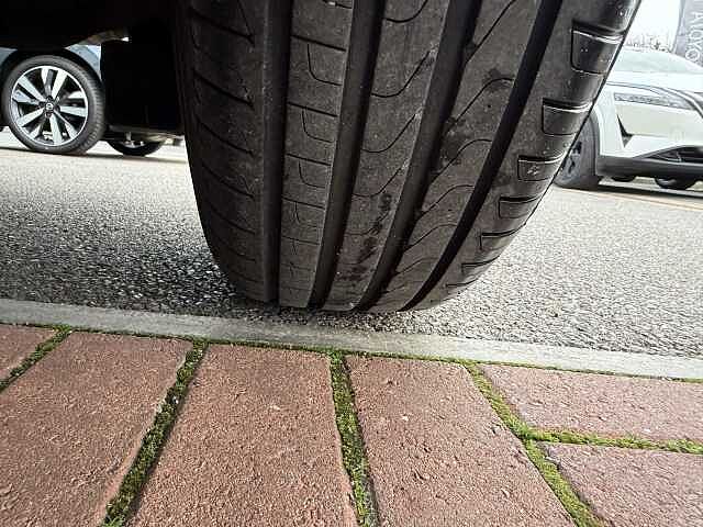 Nissan Qashqai 1.3 DIG-T (158ps) Acenta Premium [Glass Roof]