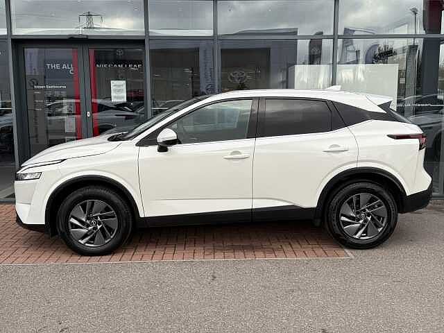 Nissan Qashqai 1.3 DIG-T (158ps) Acenta Premium [Glass Roof]