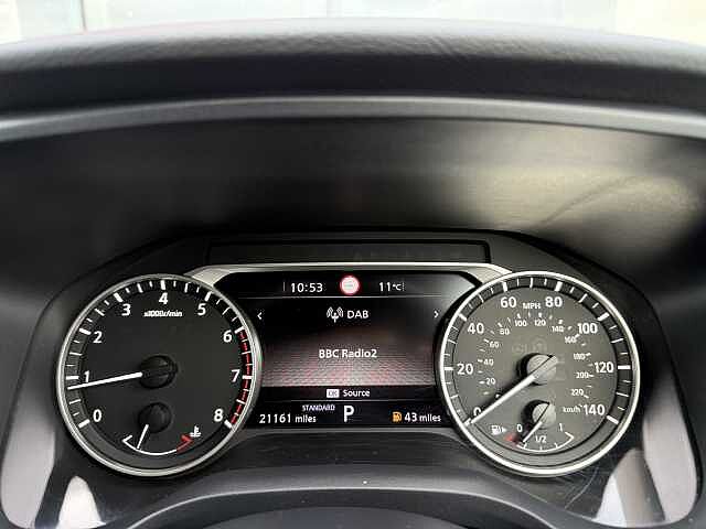 Nissan Qashqai 1.3 DIG-T (158ps) Acenta Premium [Glass Roof]