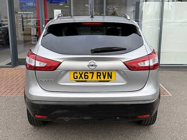 Nissan Qashqai 1.5 dCi N-Connecta [Glass Roof]