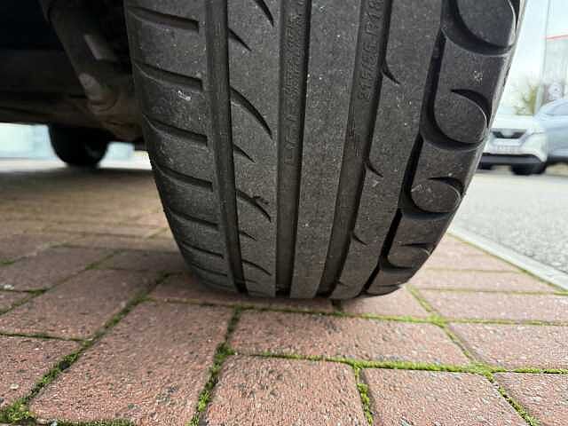 Nissan Qashqai 1.5 dCi N-Connecta [Glass Roof]