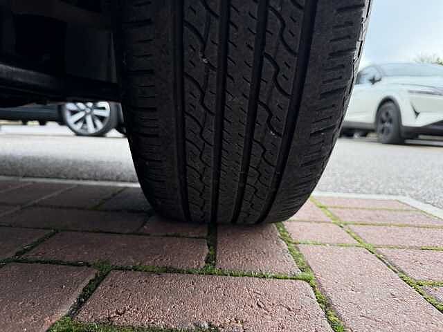 Nissan Qashqai 1.5 dCi N-Connecta [Glass Roof]