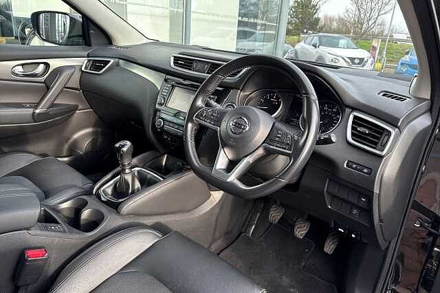 Nissan Qashqai 1.3 DIG-T Tekna